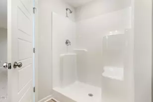 74 W Emily Gardens Dr, Selma, NC 27576 - Photo 17