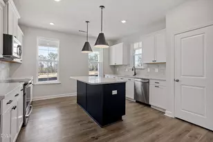 344 White Oak Gdn Wy, Garner, NC 27529 - Photo 3