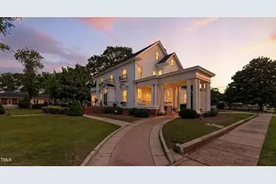 309 W Divine Street, Dunn, NC 28334 - Photo 1