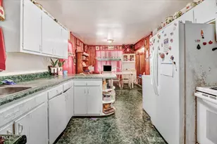 320 Dead End Rd, Enfield, NC 27823 - Photo 9