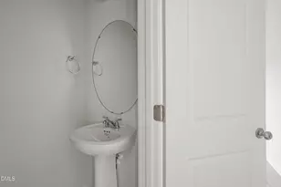 85 Osgood St, Angier, NC 27501 - Photo 7