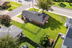 521 S Lombard St, Clayton, NC 27520 - Photo 9