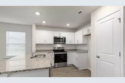 138 Rusling Leaf Drive, Fuquay Varina, NC 27526 - Photo 3