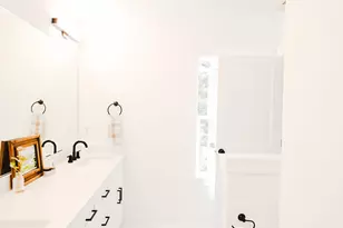 415 E Lavender Ave, Durham, NC 27704 - Photo 11