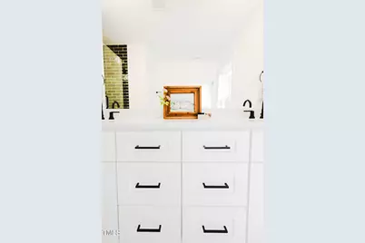 415 E Lavender Avenue, Durham, NC 27704 - Photo 13