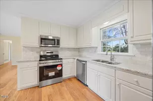 128 W Hill St, Goldsboro, NC 27534 - Photo 5