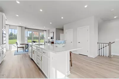 1250 Coach Station Alley #201, Raleigh, NC 27601 - Photo 5