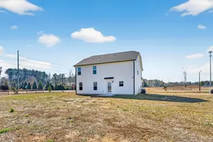 5877 Panther Dr, Hope Mills, NC 28348 - Photo 25