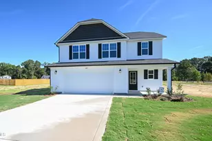 5877 Panther Dr, Hope Mills, NC 28348 - Photo 3