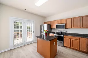 3825 Cary Glen Blvd, Cary, NC 27519 - Photo 5