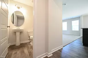 2009 Black Bear Ct, Hope Mills, NC 28348 - Photo 15