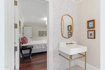 301 Wentworth Drive, Greensboro, NC 27408 - Photo 67