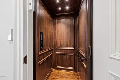 301 Wentworth Drive, Greensboro, NC 27408 - Photo 39