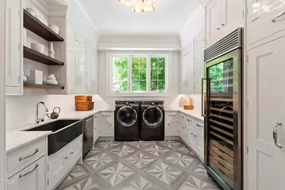 301 Wentworth Drive, Greensboro, NC 27408 - Photo 41