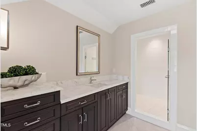 301 Wentworth Drive, Greensboro, NC 27408 - Photo 77