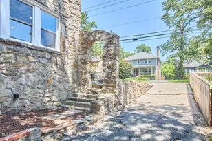 2203 University Dr, Durham, NC 27707 - Photo 39