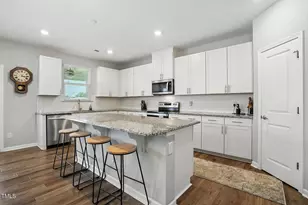 25 Harlow Ct, Fuquay Varina, NC 27526 - Photo 11