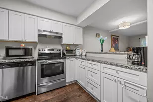 7020 Longstreet Dr, Raleigh, NC 27615 - Photo 7