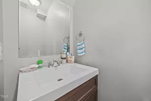 7020 Longstreet Dr, Raleigh, NC 27615 - Photo 15