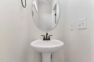 203 Hillwood Dr, Sanford, NC 27332 - Photo 7