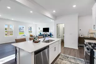 6103 Shade Tree Ln, Durham, NC 27703 - Photo 7