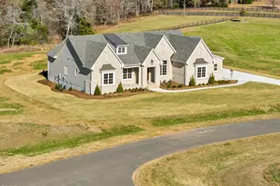 2172 Belfield Ln, Hillsborough, NC 27278 - Photo 3