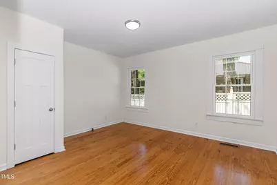 726 W M Street, Erwin, NC 28339 - Photo 5