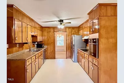 1007 Driftwood Drive, Siler City, NC 27344 - Photo 7