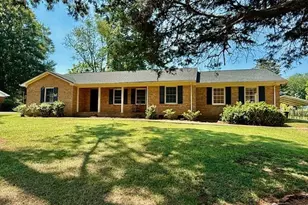 1007 Driftwood Dr, Siler City, NC 27344 - Photo 1