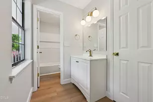 11 Sweetbay Ct, Durham, NC 27704 - Photo 9