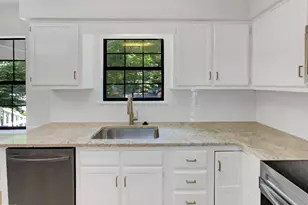 11 Sweetbay Ct, Durham, NC 27704 - Photo 11