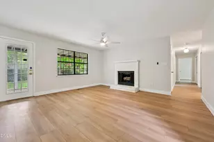 11 Sweetbay Ct, Durham, NC 27704 - Photo 7