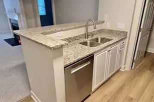 100 Northbrook Dr, Raleigh, NC 27609 - Photo 9