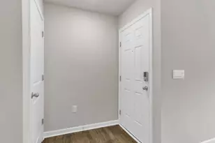 204 Holmes Cor Dr, Wilsons Mills, NC 27577 - Photo 5