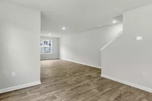 204 Holmes Cor Dr, Wilsons Mills, NC 27577 - Photo 9