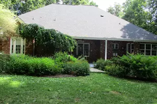 1420 Valleywood Ct, Burlington, NC 27217 - Photo 3