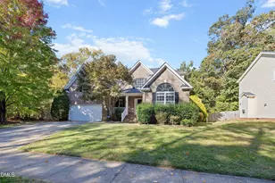 310 New Parkside Dr, Chapel Hill, NC 27516 - Photo 3