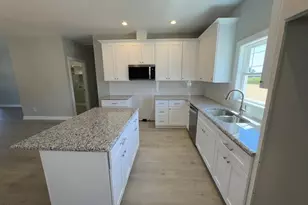 108 Lynn Ln, Selma, NC 27576 - Photo 9