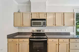 316 Trafalgar Ln, Cary, NC 27513 - Photo 13