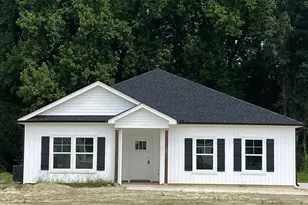 107 Chester Pl, Pikeville, NC 27863 - Photo 1