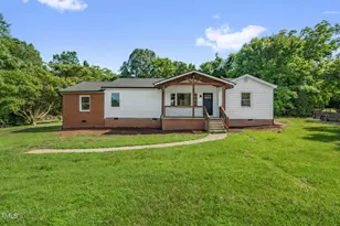 1907 Wilkins St, Burlington, NC 27217 - Photo 5