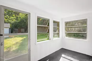 1907 Wilkins St, Burlington, NC 27217 - Photo 23