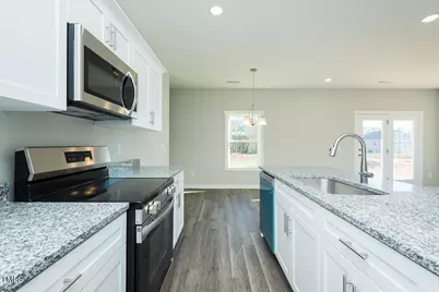 114 Chester Place, Pikeville, NC 27863 - Photo 9