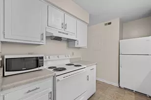 667 Pine Ridge Pl, Raleigh, NC 27609 - Photo 7