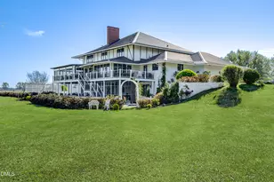 410 E Barefoot Rd, Newton Grove, NC 28366 - Photo 59