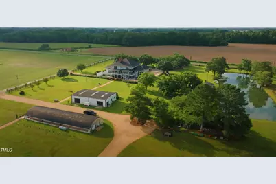 410 E Barefoot Road, Newton Grove, NC 28366 - Photo 5