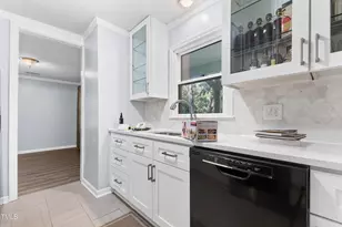 114 Drummond Pl, Cary, NC 27511 - Photo 5