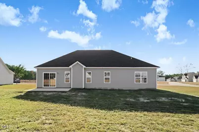 100 Nova Place, Pikeville, NC 27863 - Photo 3