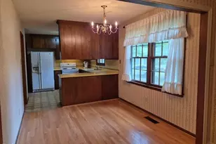 411 S Montreal Ct, Cary, NC 27511 - Photo 15