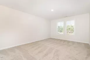 17 W Emily Gardens Dr, Selma, NC 27576 - Photo 29